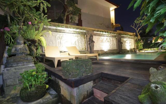 Frangipani Bungalow