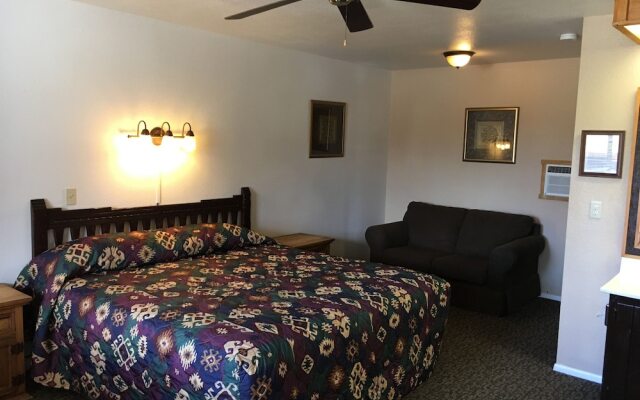 Chama River Bend Lodge