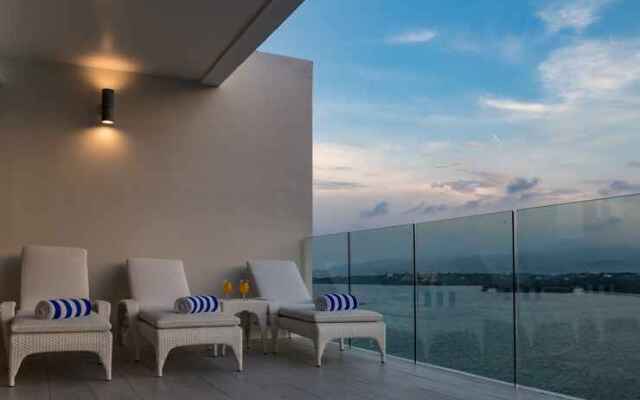 BRAND NEW! Stunning Sea View Luxury 3BR Apartments