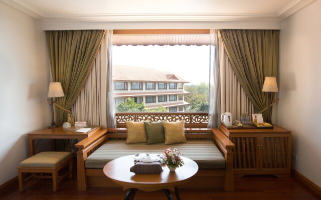 The Imperial River House Resort