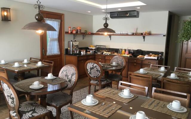 Pousada Caminho dos Plátanos