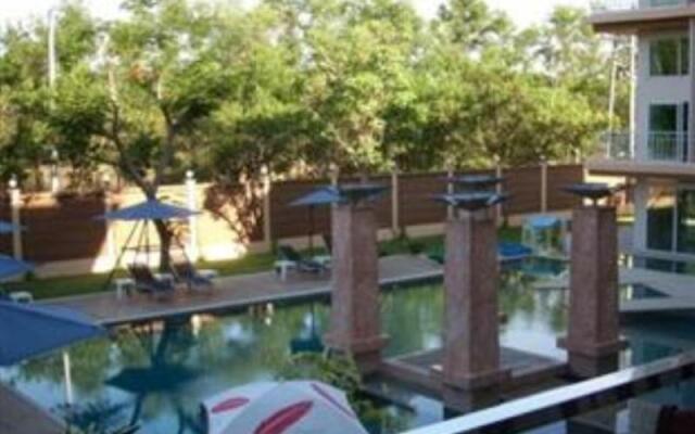 Silverwoods Hotel (SHA Extra plus)