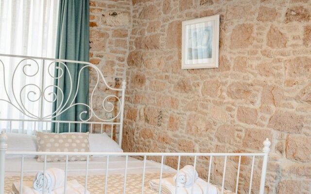 Qara Otel