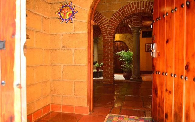 Mex Suites Casa Azul B&B