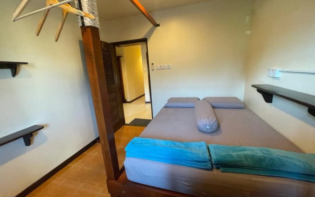 OYO 90368 Jono's Place Guesthouse