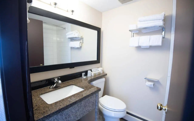 North Star Inn & Suites