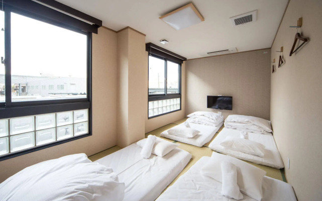 Mosaic Hostel Kyoto