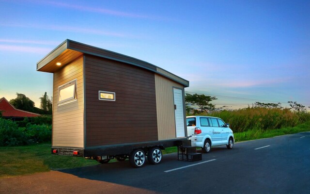 Del Nomad - Caravan Park