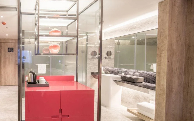 Chongqing Nordic Ins First Line Riverview Cinema-style Inn