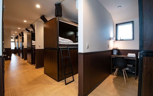 Grandouce Senzokuike - Hostel, Caters to Men