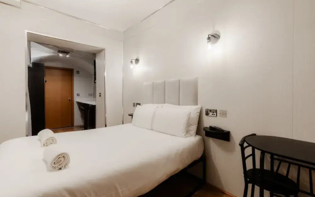 Britannia Court Hotel