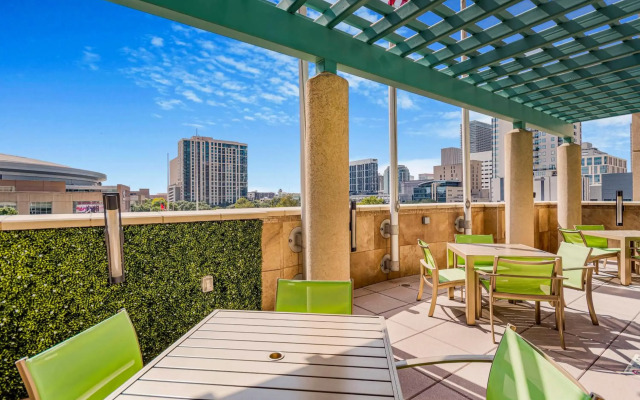 Embassy Suites Houston Downtown