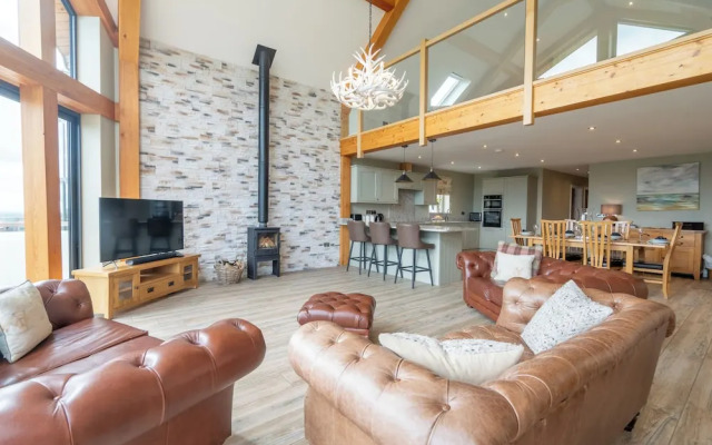 Valley View Luxury Lodges Gamekeepers 4 Bedroomed