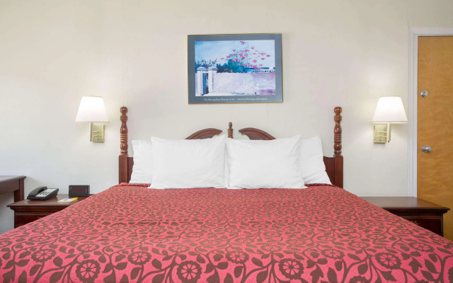 A Red Dot Inn