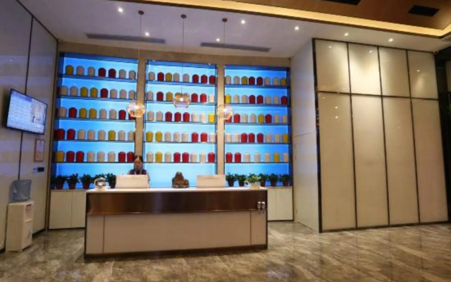 The Diamond Fashion Livable Hotel