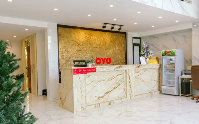 Chieu Duong Hotel by OYO Rooms