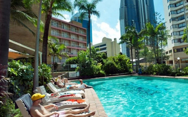 BUNK Surfers Paradise - International Backpacker Hostel