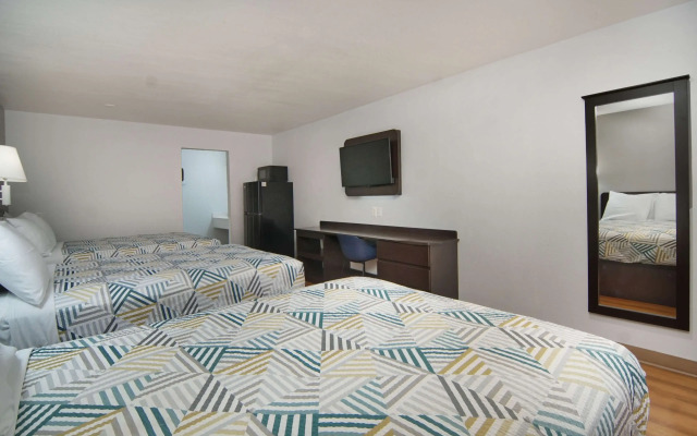Motel 6 Lancaster, TX - DeSoto - Lancaster