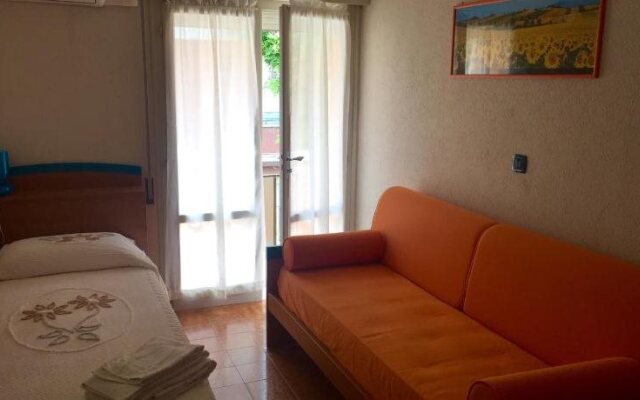 Hotel Lariana BB