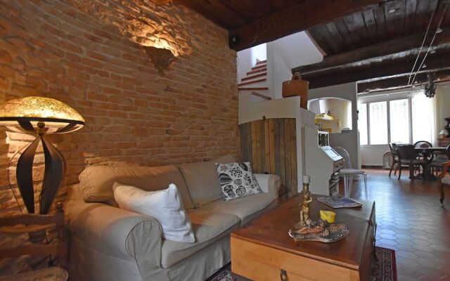 Quaint Holiday Home in Lorgues with Pool