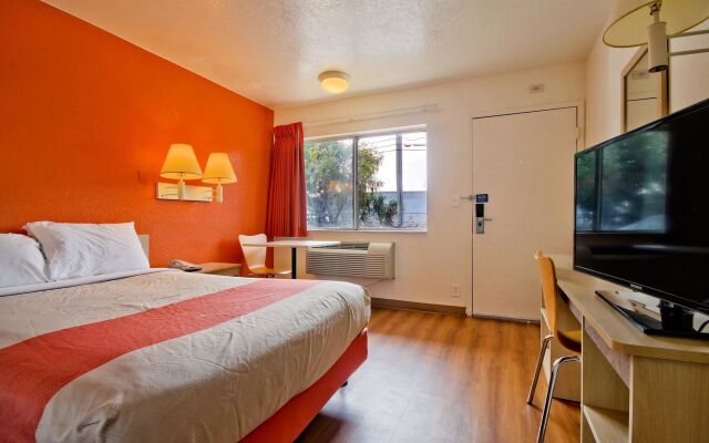 Motel 6 Pompano Beach