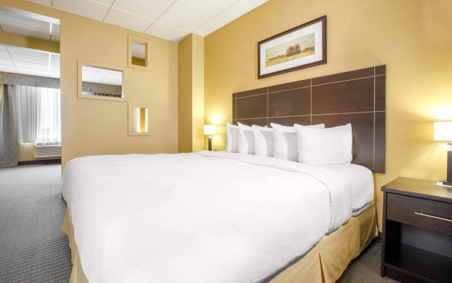 Quality Inn & Suites Victoriaville