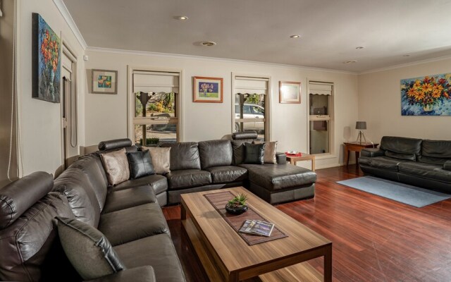 Attwood Lodge - Melbourne Airport
