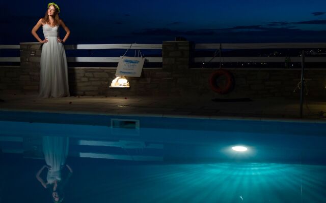 Pyrgaki Hotel