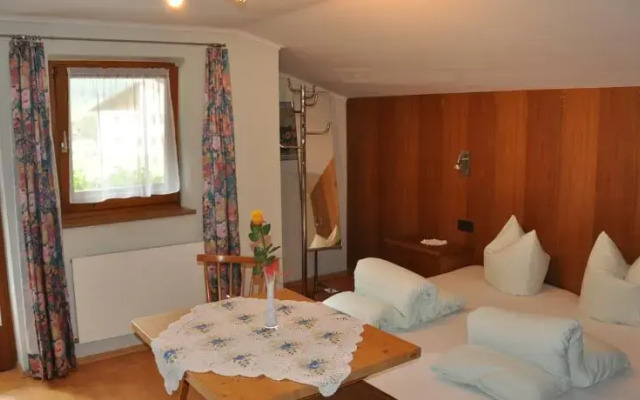 Zwatz Ottilie; Appartement