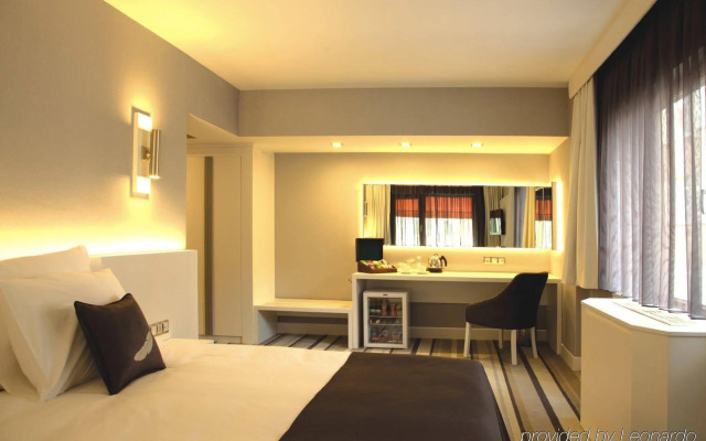 Grand Nora Hotel
