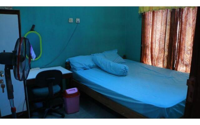 Sarjuni Homestay - Hostel