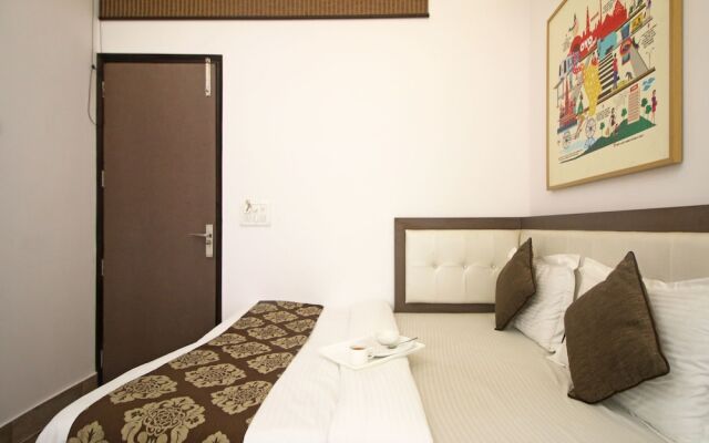 OYO 393 Hotel RK Grand Inn