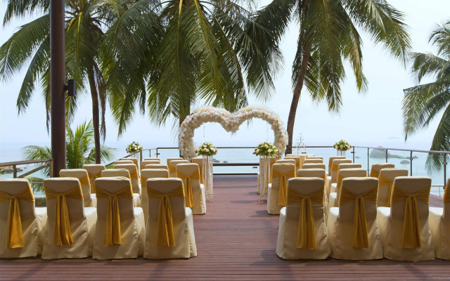 Mercure Penang Beach