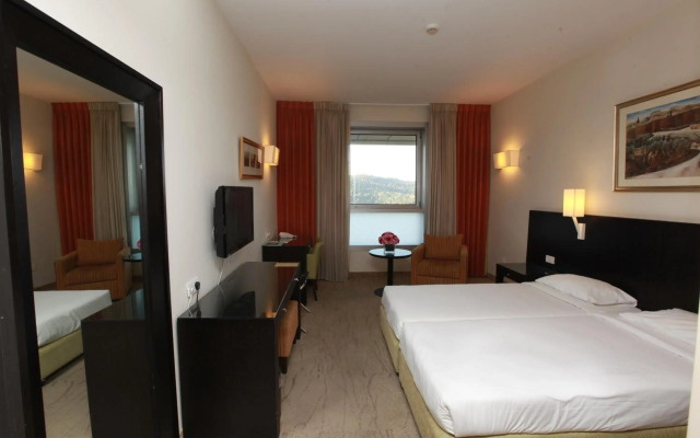 Ein Kerem Hotel