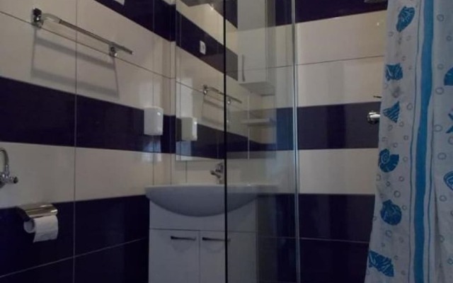 Tranquil Villa in Podstrana near Mutogras Beach