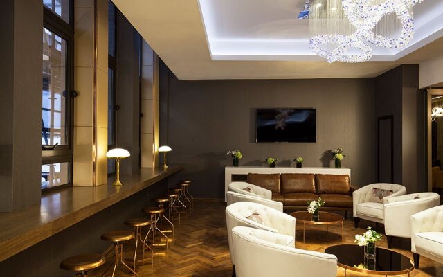 Montcalm Royal London House, London City