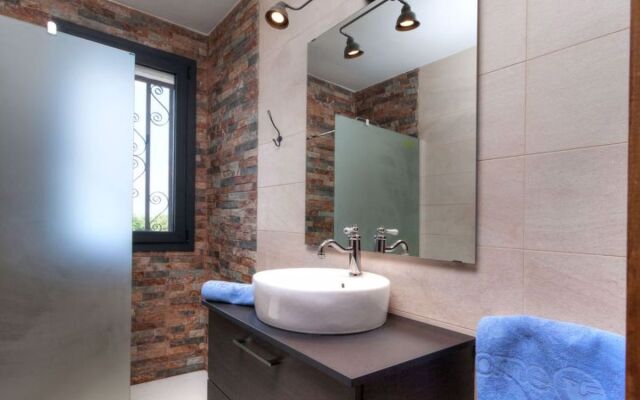 House Paradis Lloret de Mar