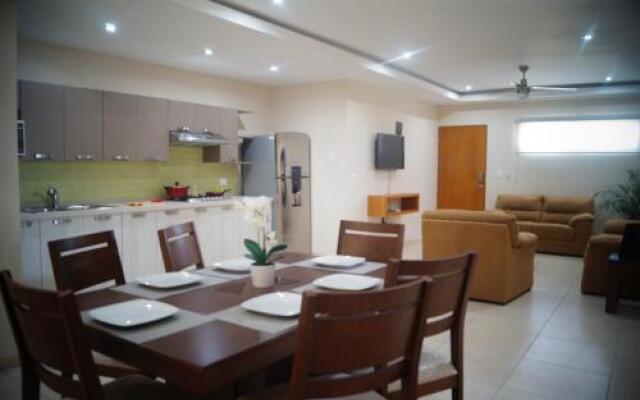 Casa Luna Suites