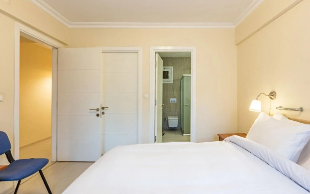 Pleasant Flat with Balcony in Moda Kadikoy