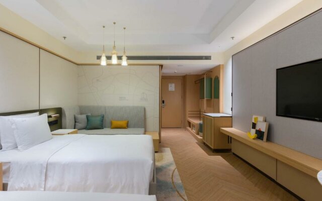 Holiday Inn Chongqing Guanyinqiao, an IHG Hotel