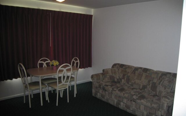 Apollo Resort Motel