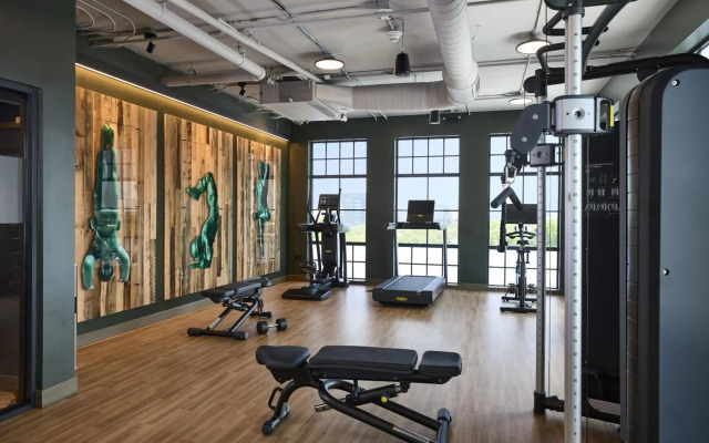 Moxy Charleston Downtown