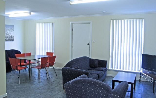 Robetown Motor Inn & Apartments
