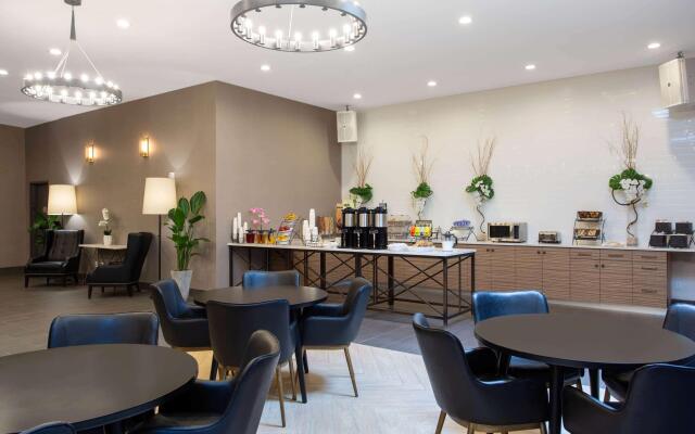 Microtel Inn by Wyndham Long Island City