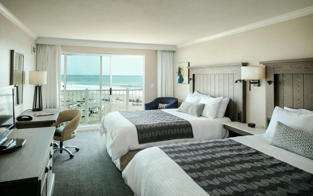 Beachfront Inn