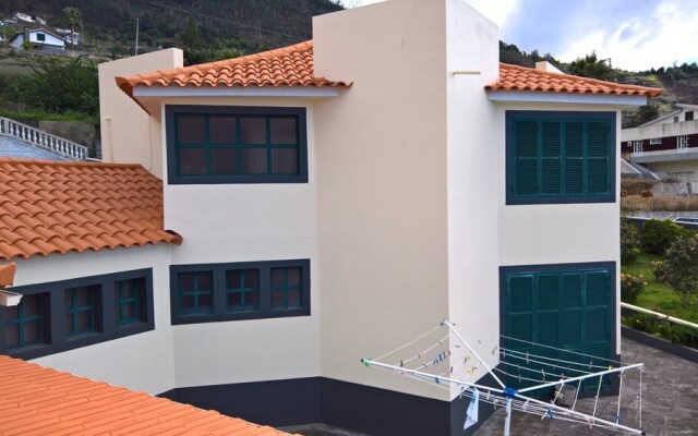 The Sun Palms House