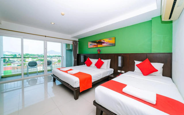 OYO 241 Ratana Hotel Sakdidet