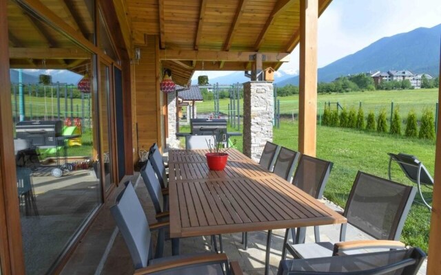Luxurious Chalet near Pirin Golf Resort