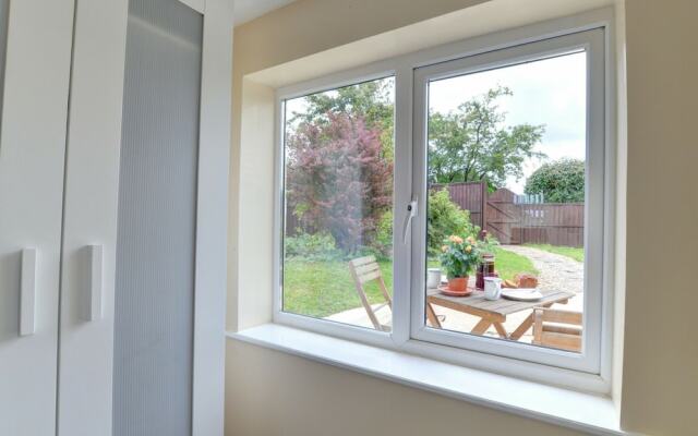 Spacious Holiday Home in Felindre With Garden