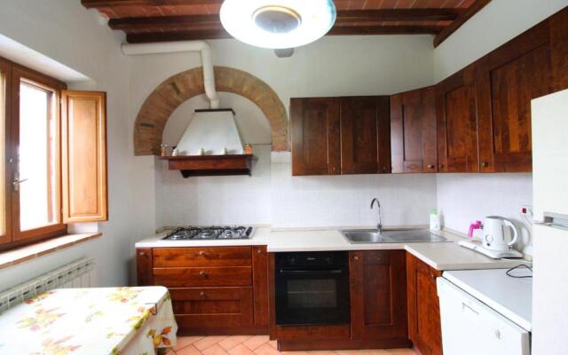 Stunning private villa with private pool, WIFI, TV, pets allowed and parking, close to Montepulc